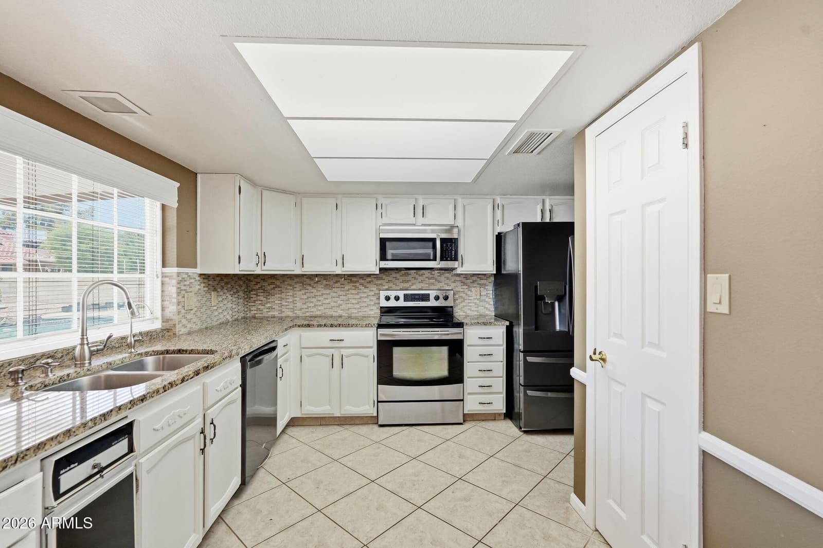 226 E GLENCOVE Street, Mesa, AZ 85201 — photo 15 of 47