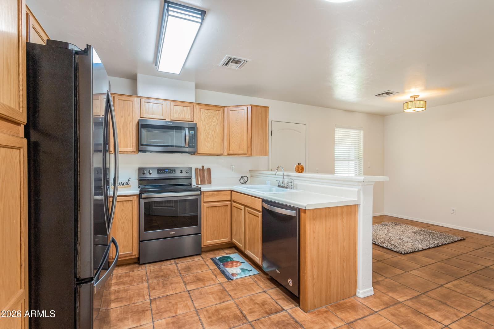 83 MARICOPA Drive, Bisbee, AZ 85603 — photo 10 of 38