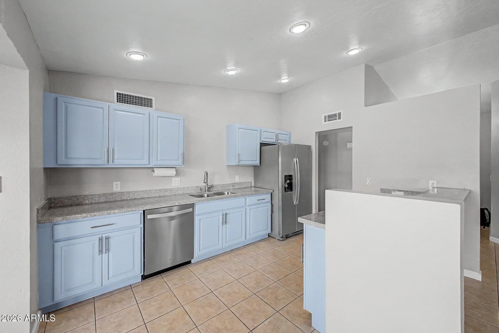 804 W NOPAL Place, Chandler, AZ 85225 — photo 10 of 31