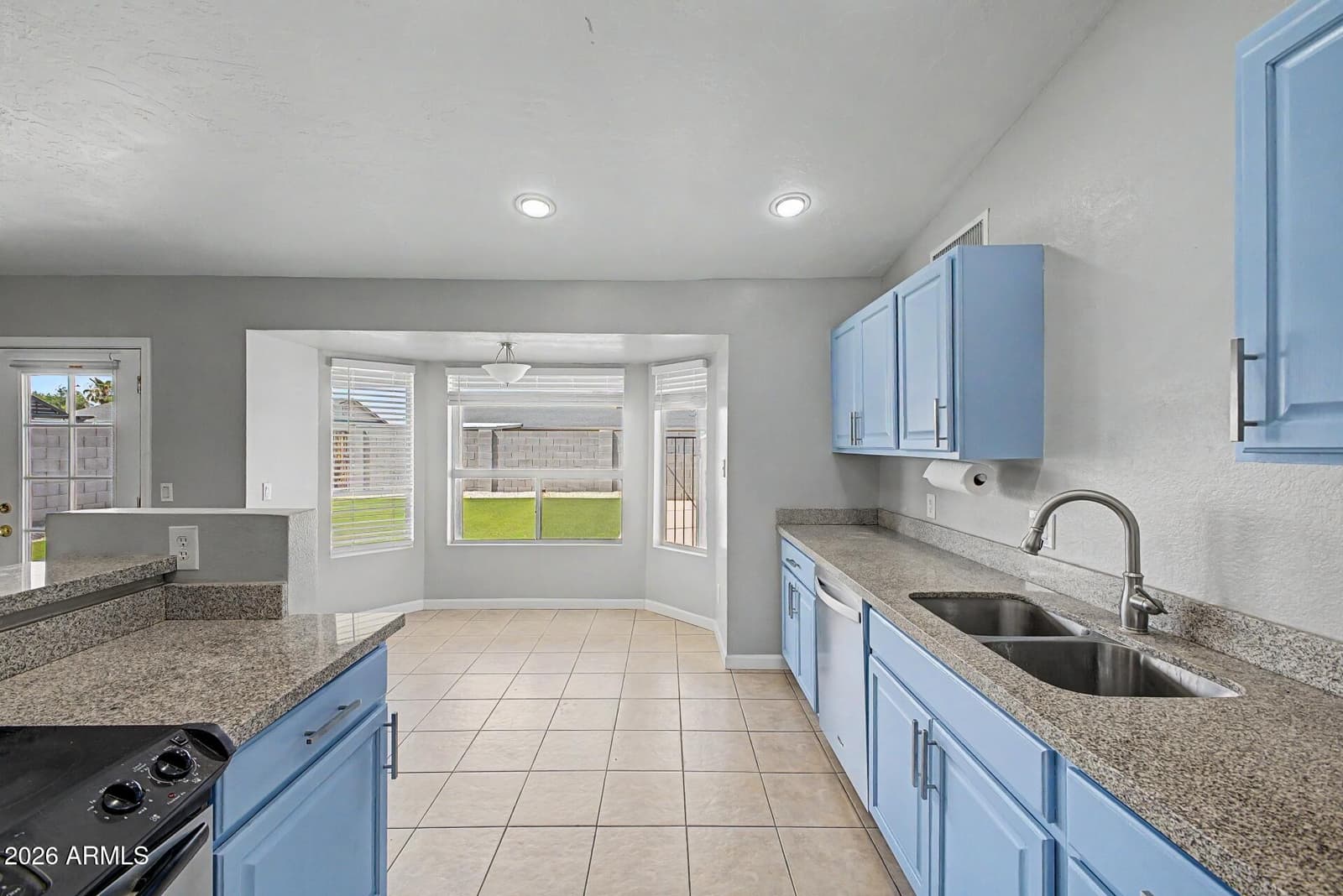 804 W NOPAL Place, Chandler, AZ 85225 — photo 12 of 31