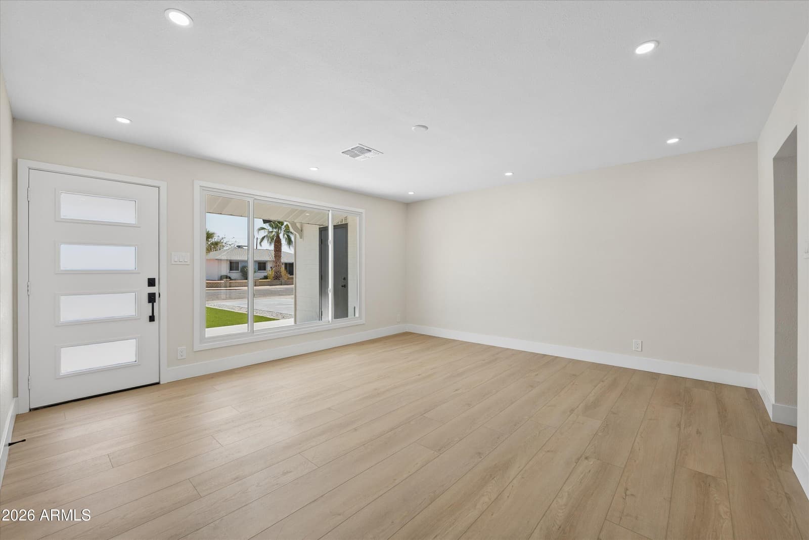 12240 N 26TH Drive, Phoenix, AZ 85029 — photo 16 of 36