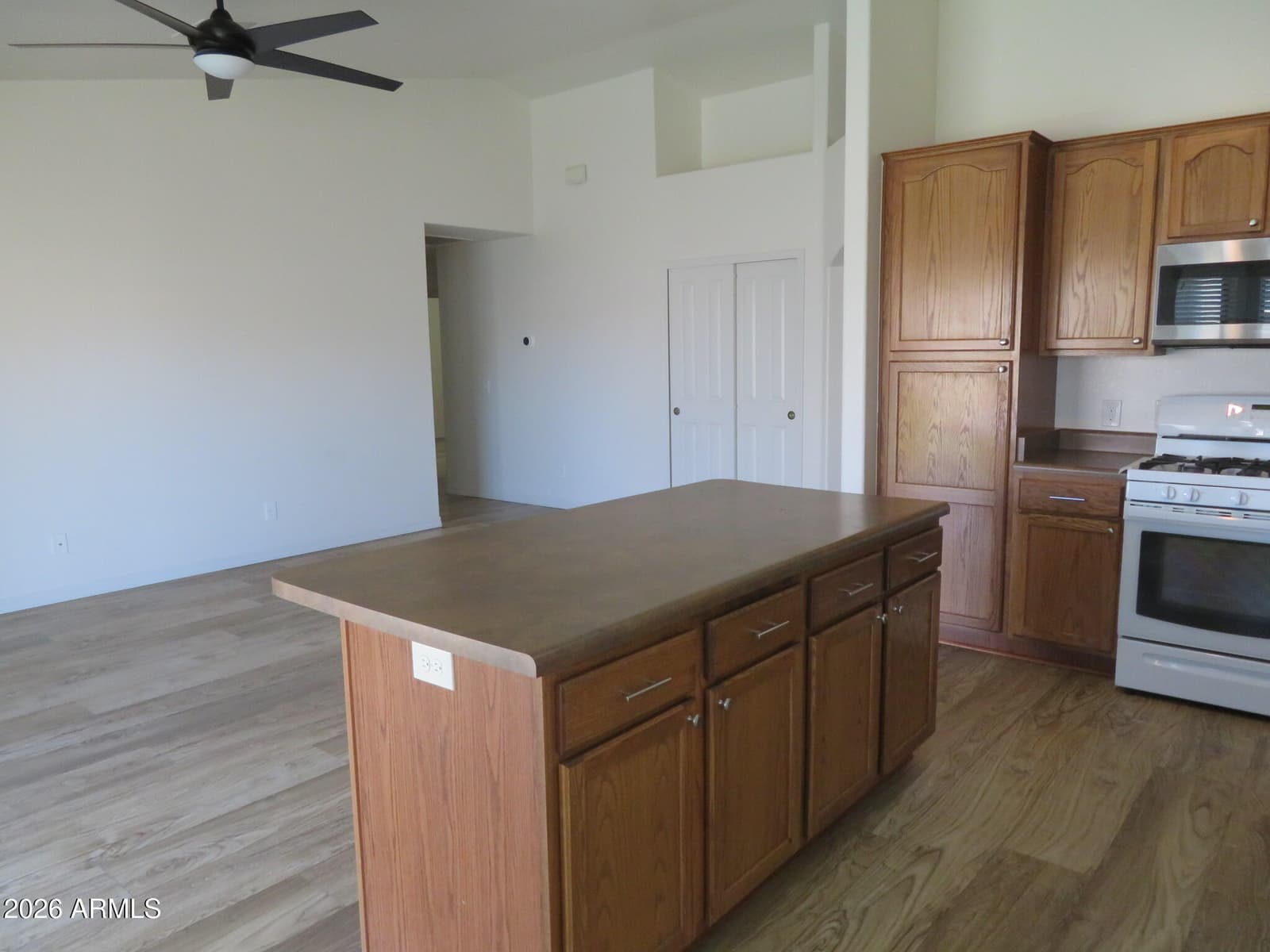3351 AMBER Way, Sierra Vista, AZ 85635 — photo 12 of 35