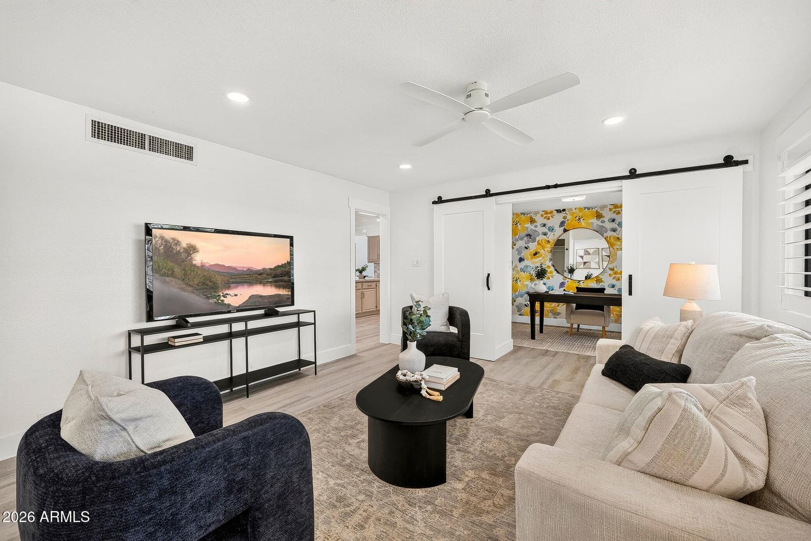 8302 E AVALON Drive, Scottsdale, AZ 85251 — photo 13 of 47