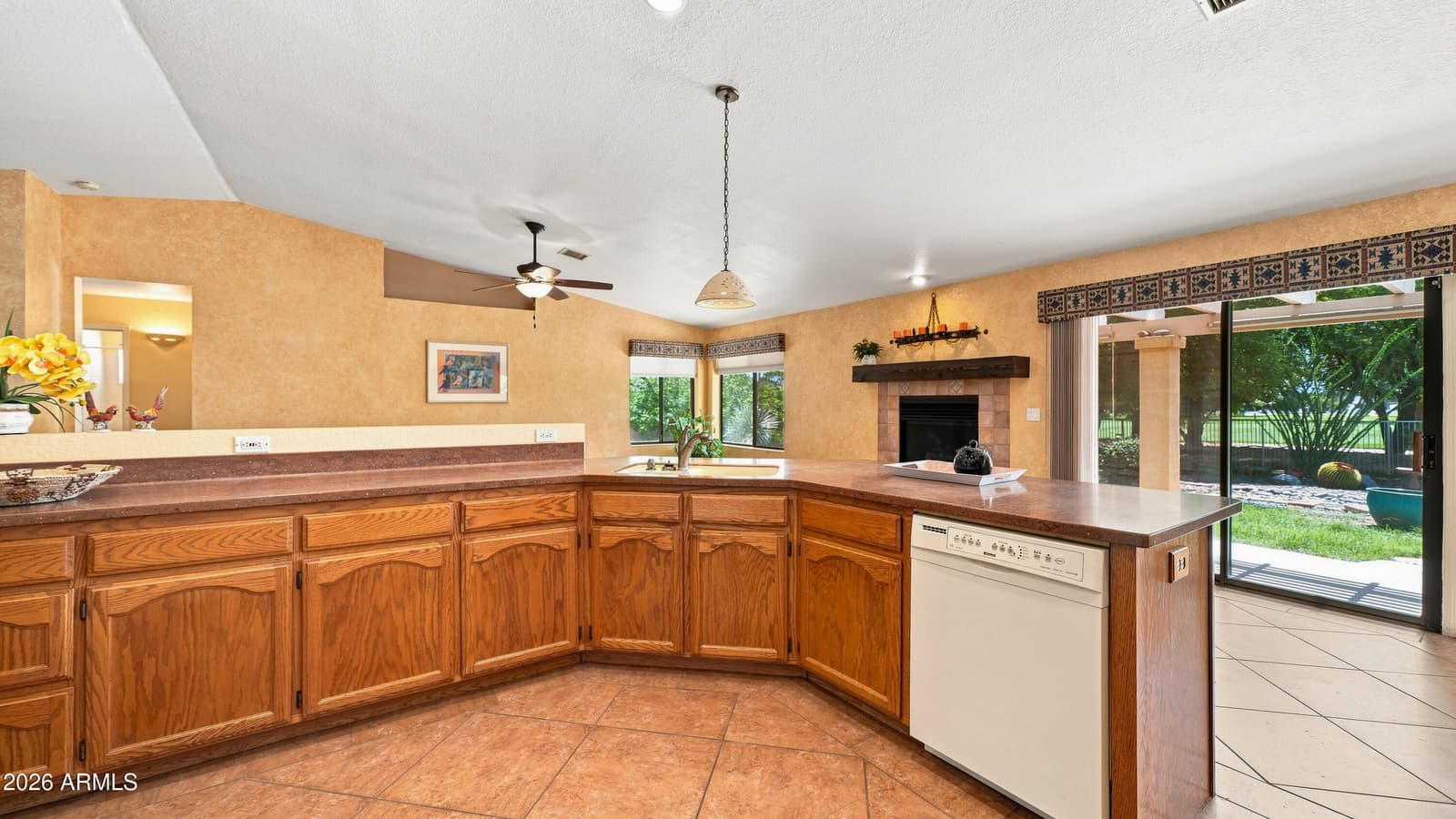 2671 E Brewer Drive, Sierra Vista, AZ 85650 — photo 15 of 53
