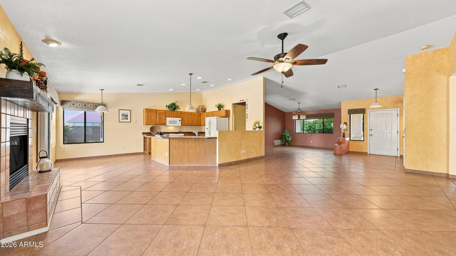 2671 E Brewer Drive, Sierra Vista, AZ 85650 — photo 11 of 53