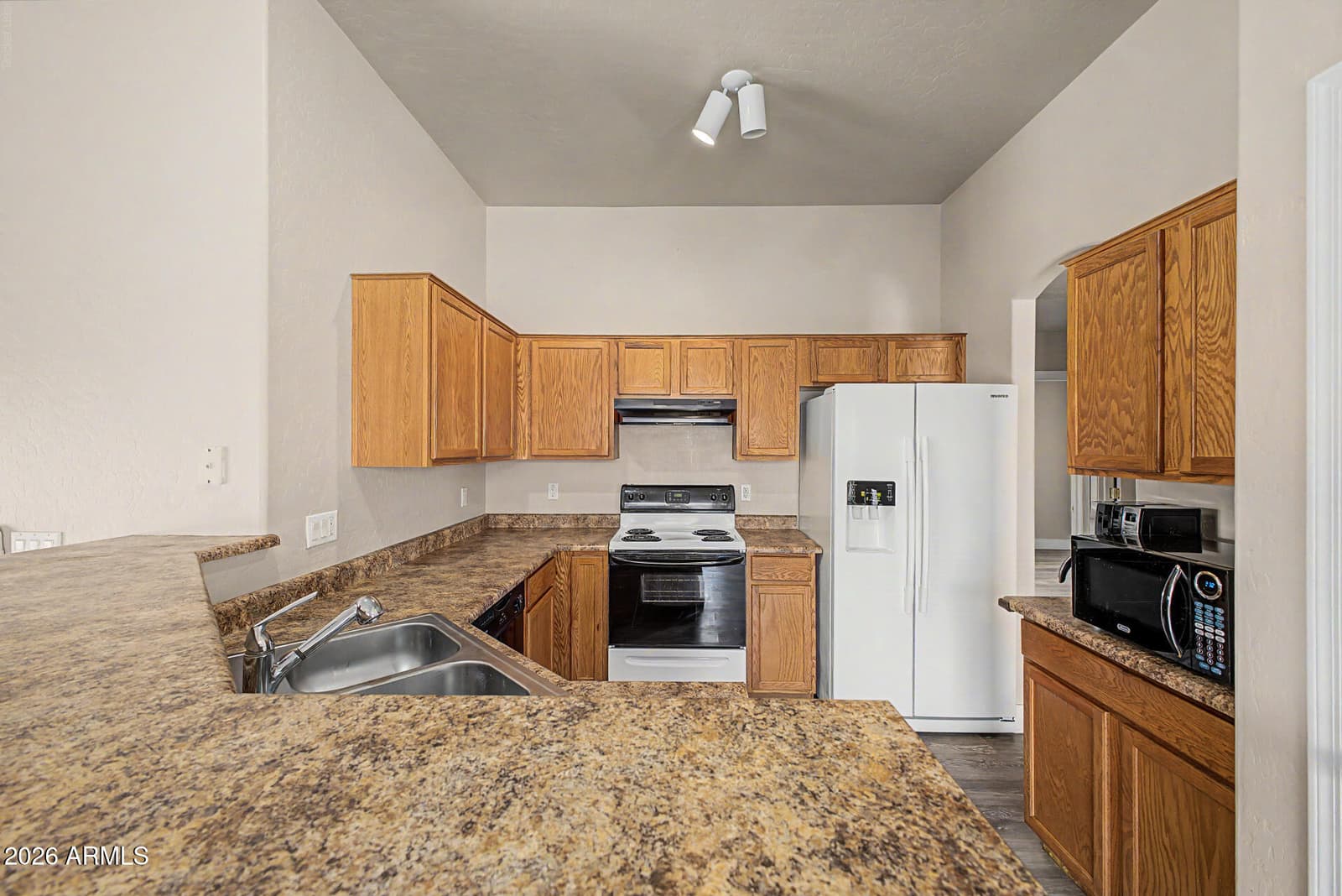 1513 E GROVE Street, Phoenix, AZ 85040 — photo 12 of 28