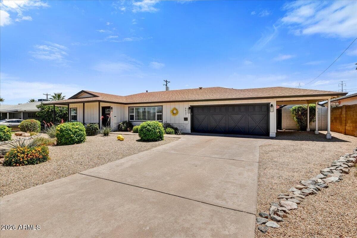 6637 E Oak Street, Scottsdale, AZ 85257 — photo 1 of 27
