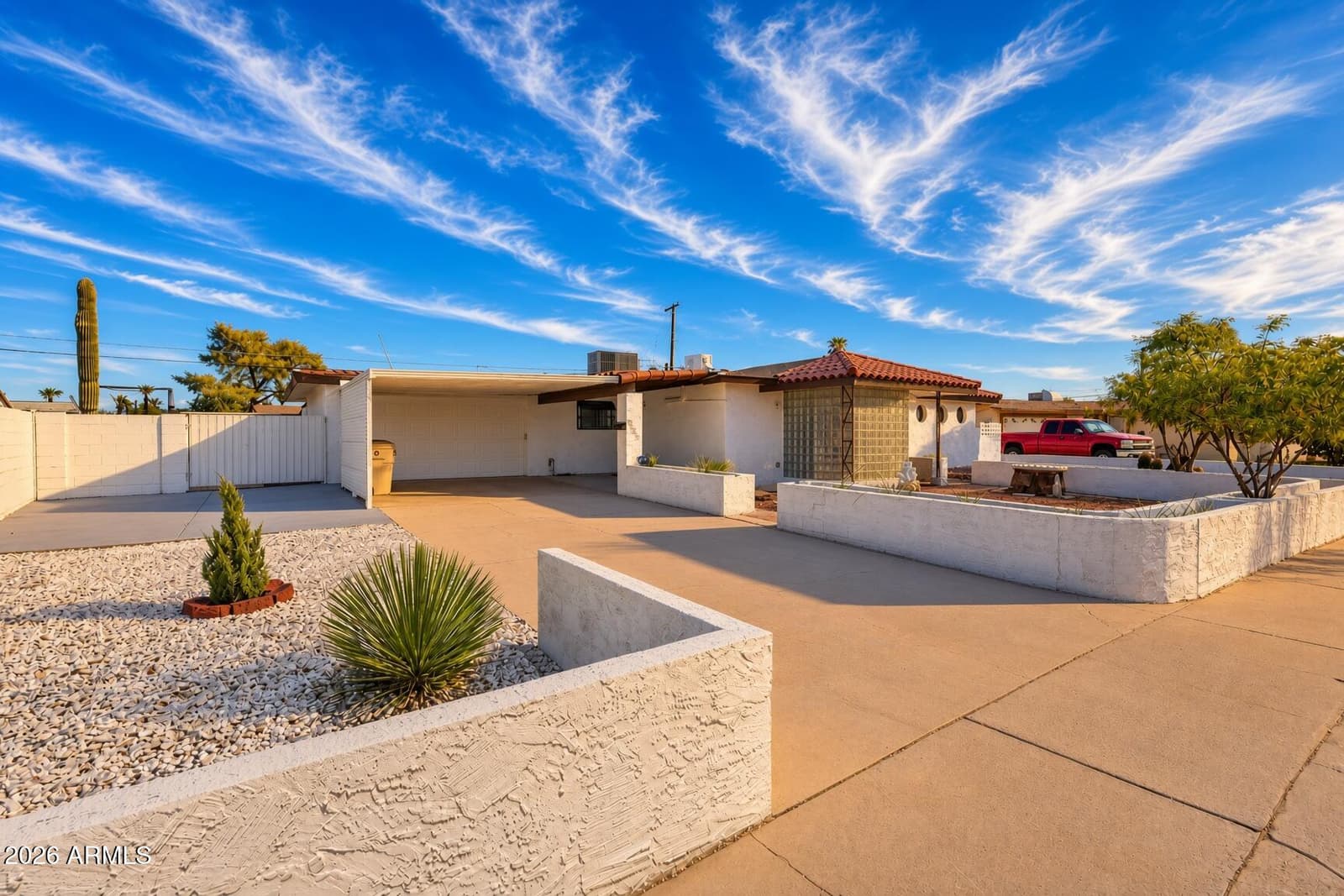 6532 W Medlock Drive, Glendale, AZ 85301