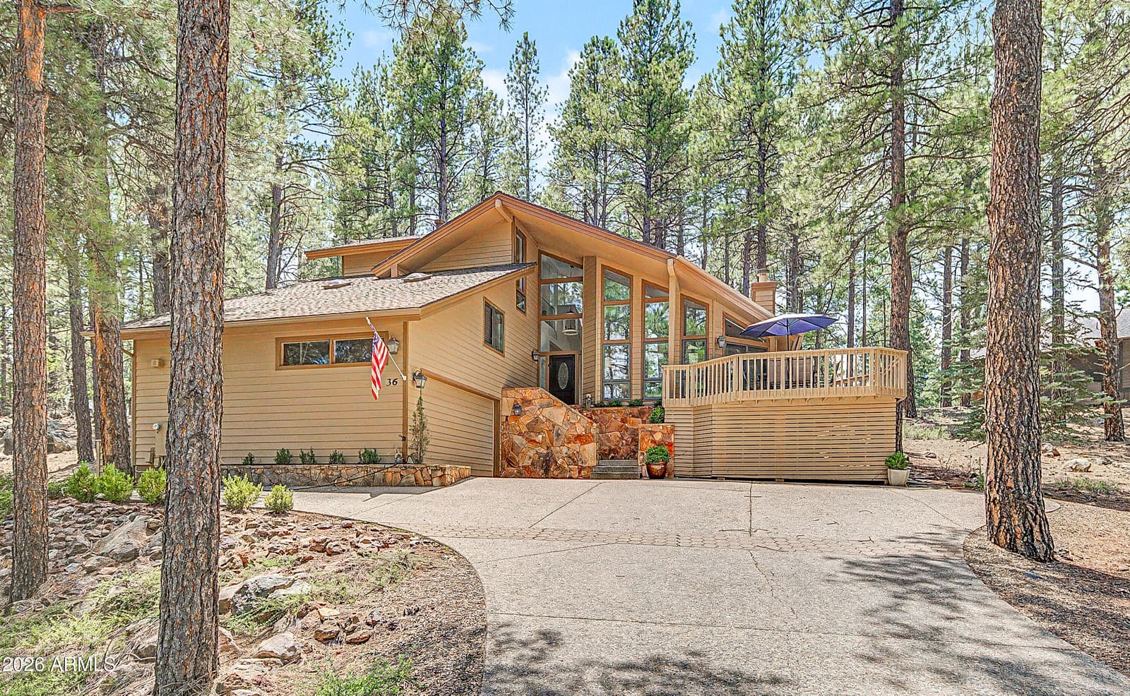5797 GRIFFITHS Spring, Flagstaff, AZ 86005 — photo 3 of 32