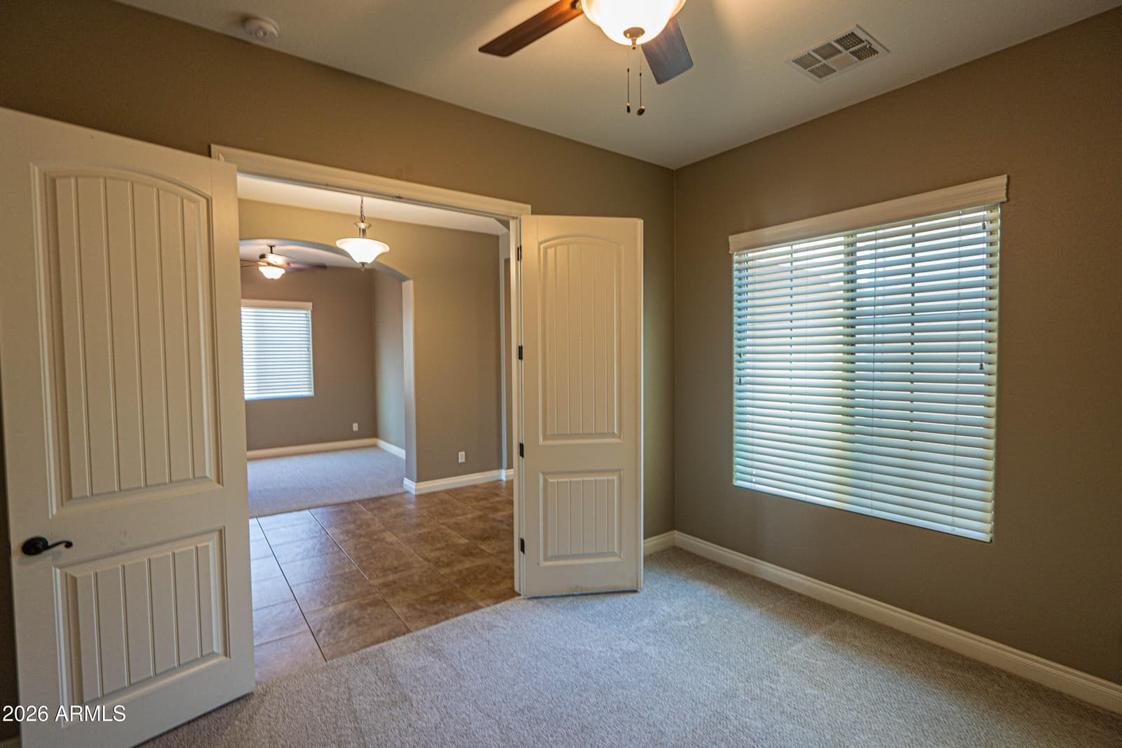 2948 E MAPLEWOOD Street, Gilbert, AZ 85297 — photo 6 of 33