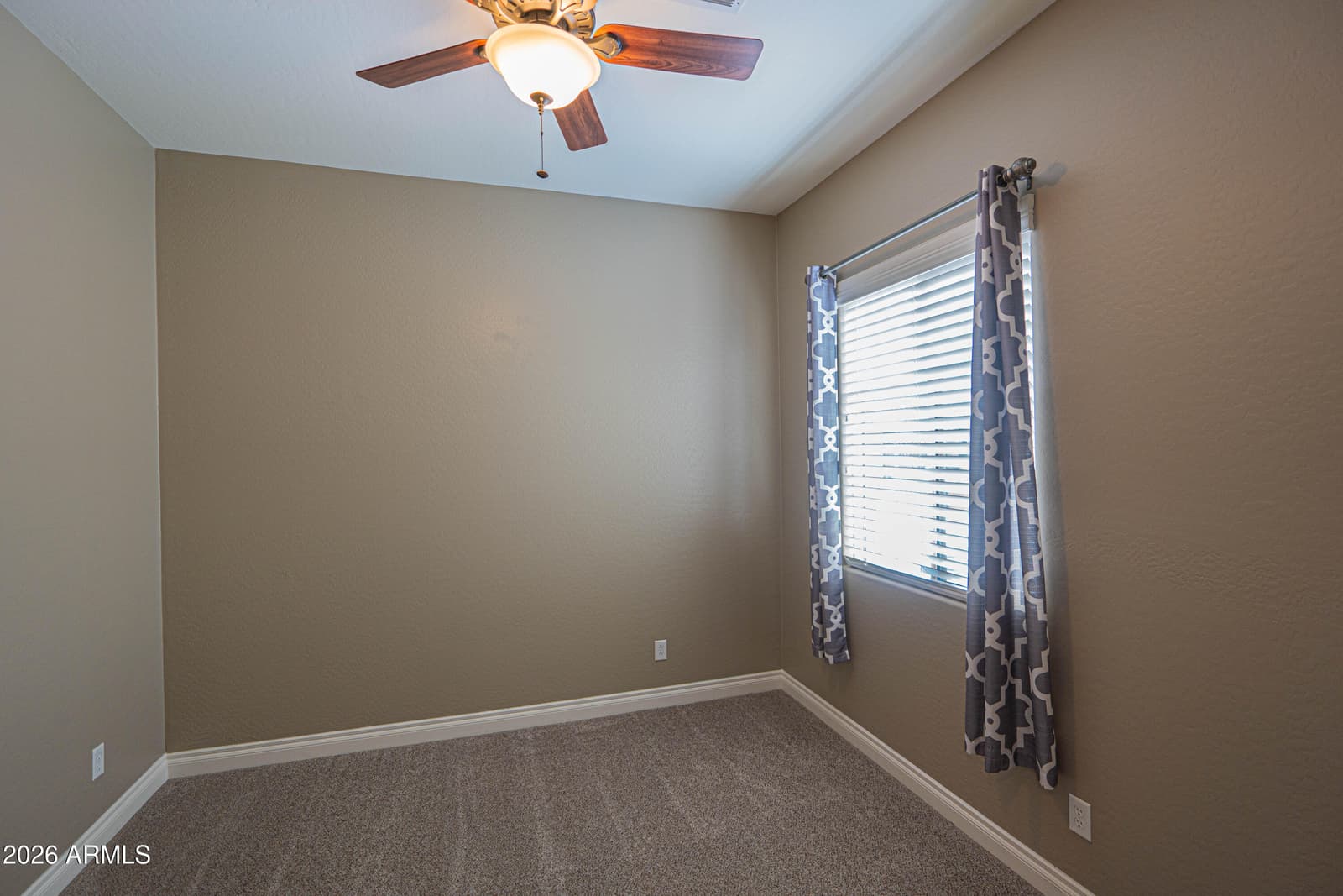 2948 E MAPLEWOOD Street, Gilbert, AZ 85297 — photo 14 of 33