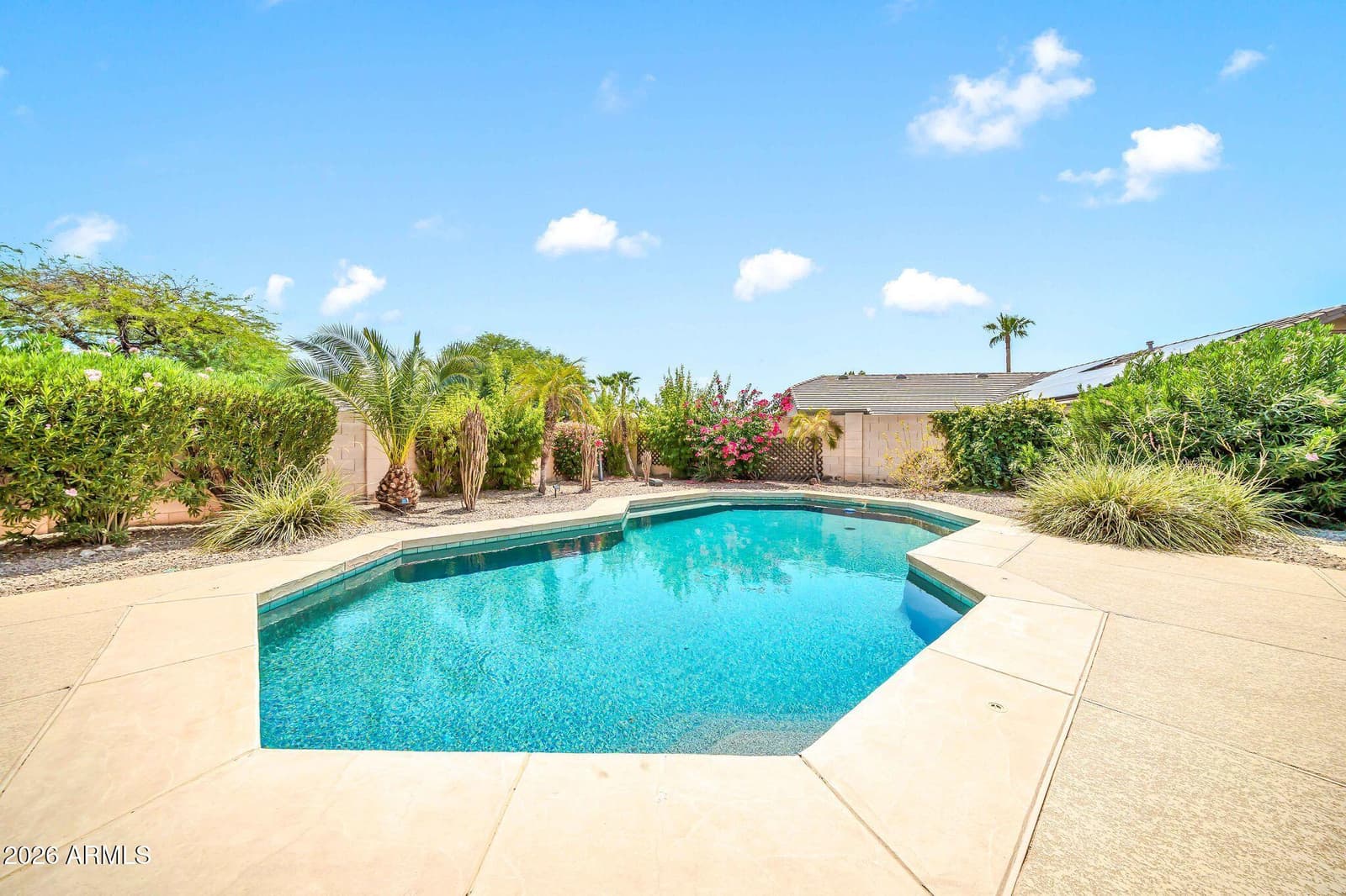 6521 W HILL Lane, Glendale, AZ 85310 — photo 38 of 54
