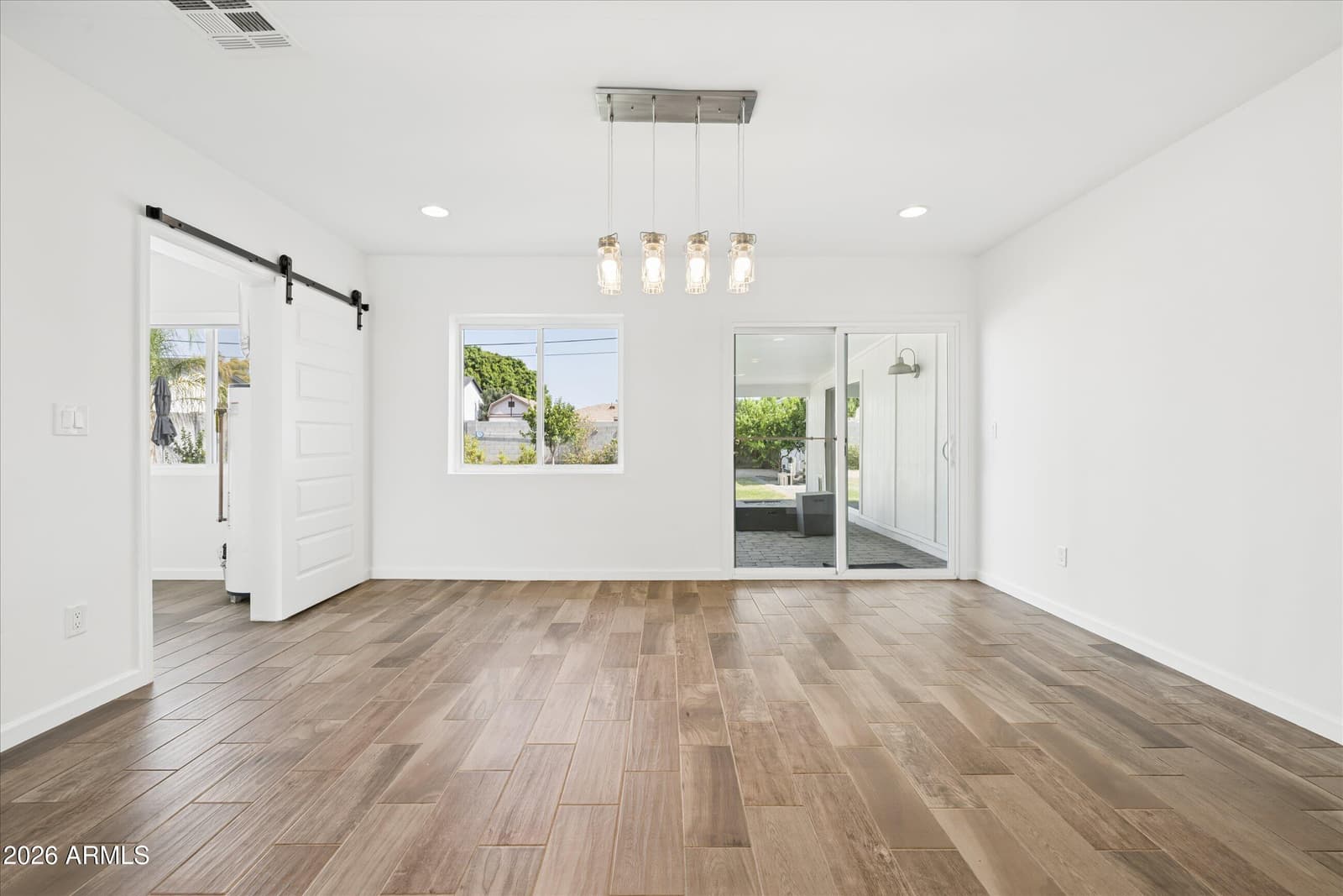 4622 E VIRGINIA Avenue, Phoenix, AZ 85008 — photo 11 of 26