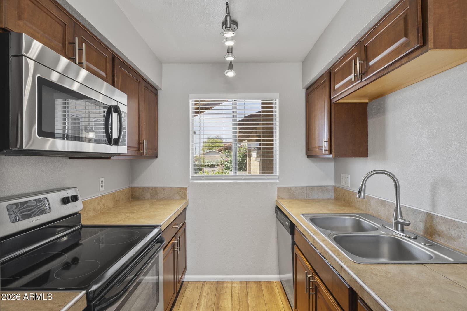 20420 N 6TH Drive 8, Phoenix, AZ 85027 — photo 10 of 20