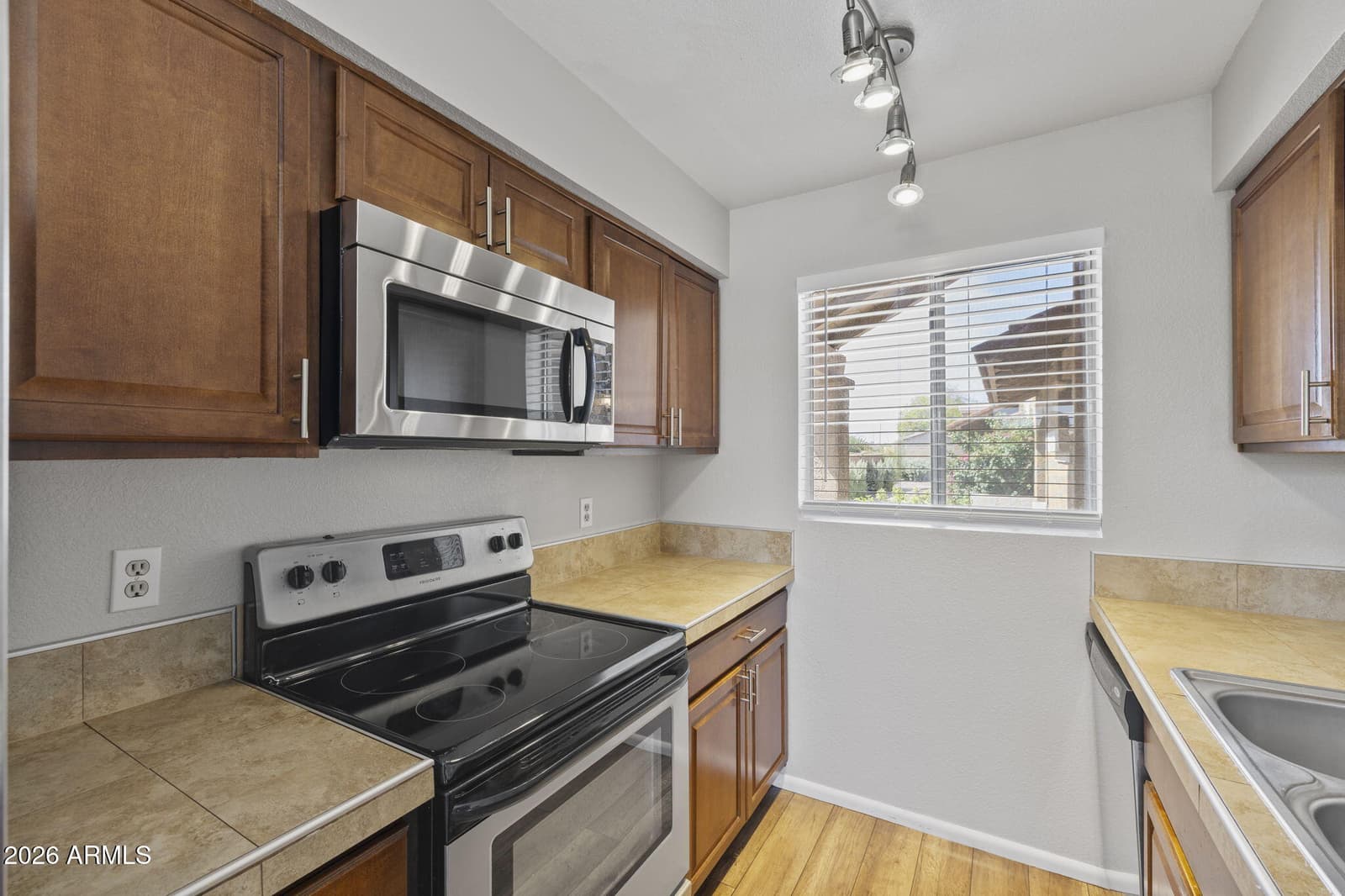 20420 N 6TH Drive 8, Phoenix, AZ 85027 — photo 12 of 20