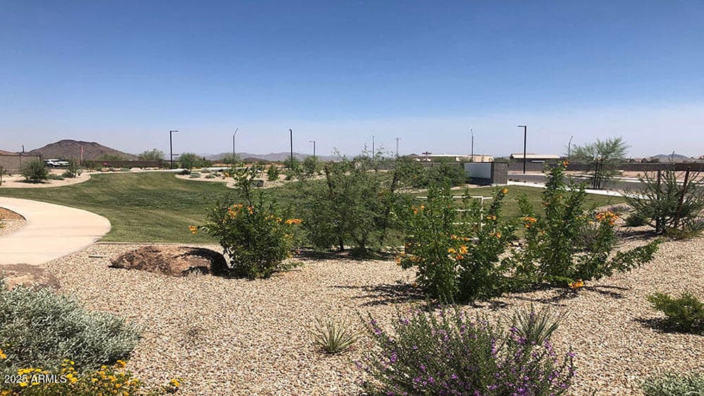 25539 N 147TH Drive, Surprise, AZ 85387 — photo 5 of 9