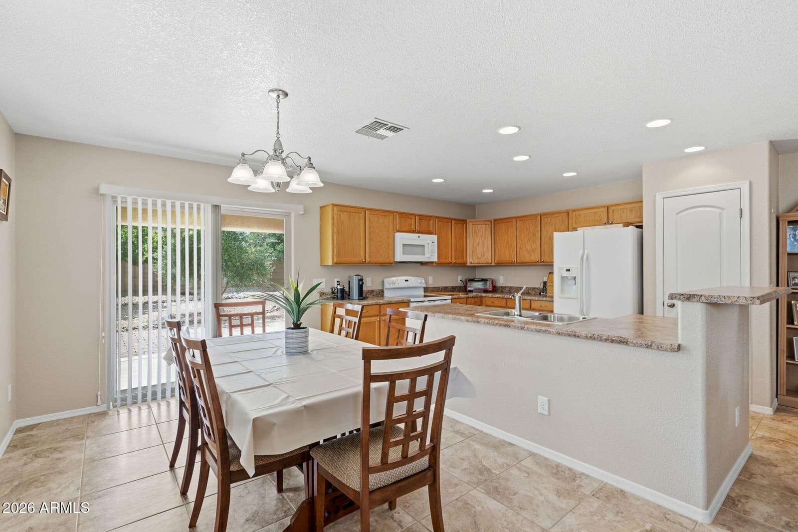 5430 LOS GATOS Court, Sierra Vista, AZ 85635 — photo 16 of 46