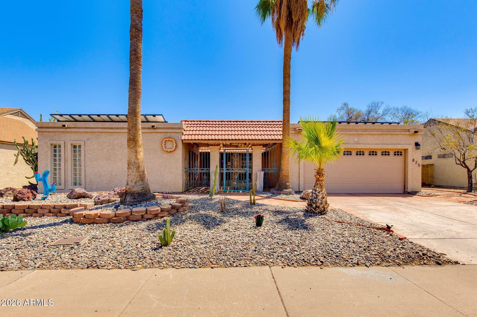 825 E PIUTE Avenue, Phoenix, AZ 85024 — photo 4 of 50