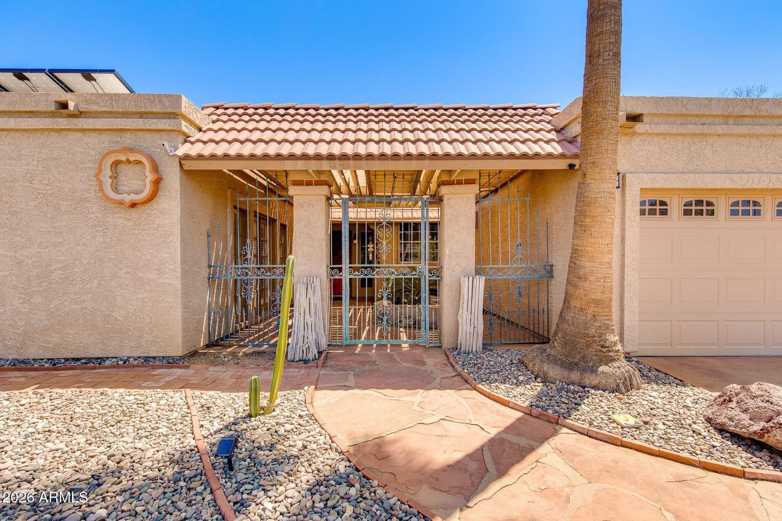 825 E PIUTE Avenue, Phoenix, AZ 85024 — photo 5 of 50