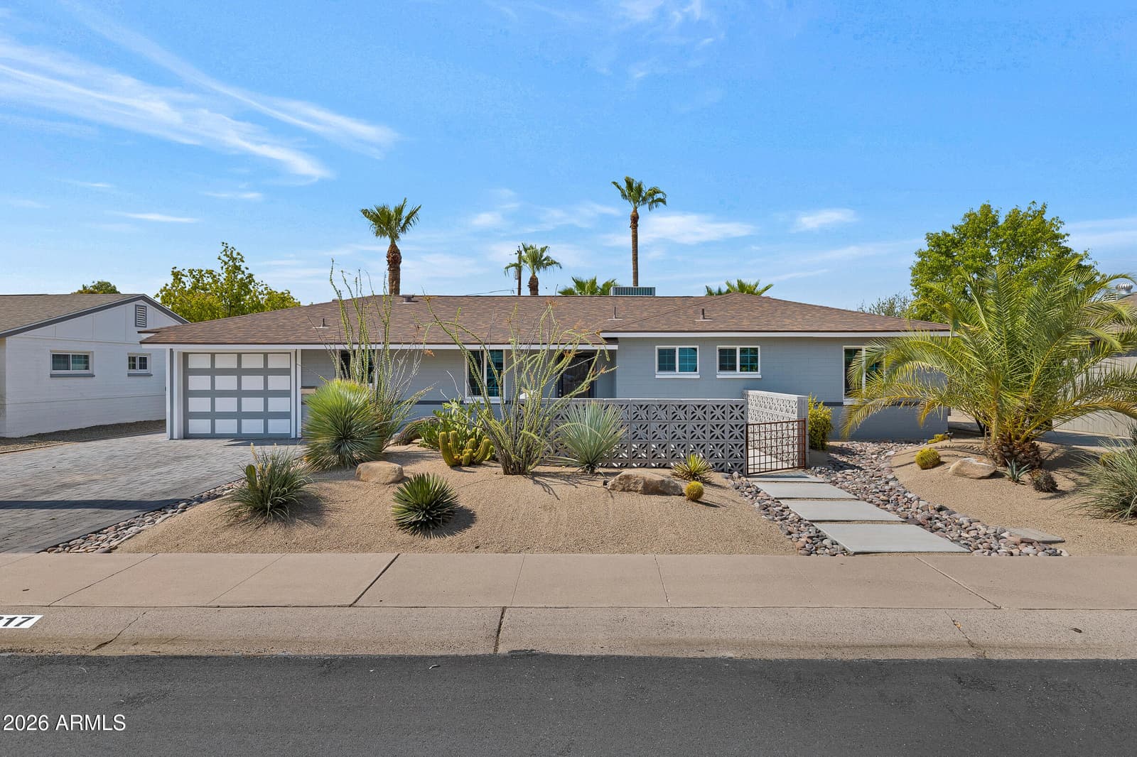 817 W OREGON Avenue, Phoenix, AZ 85013 — photo 1 of 26