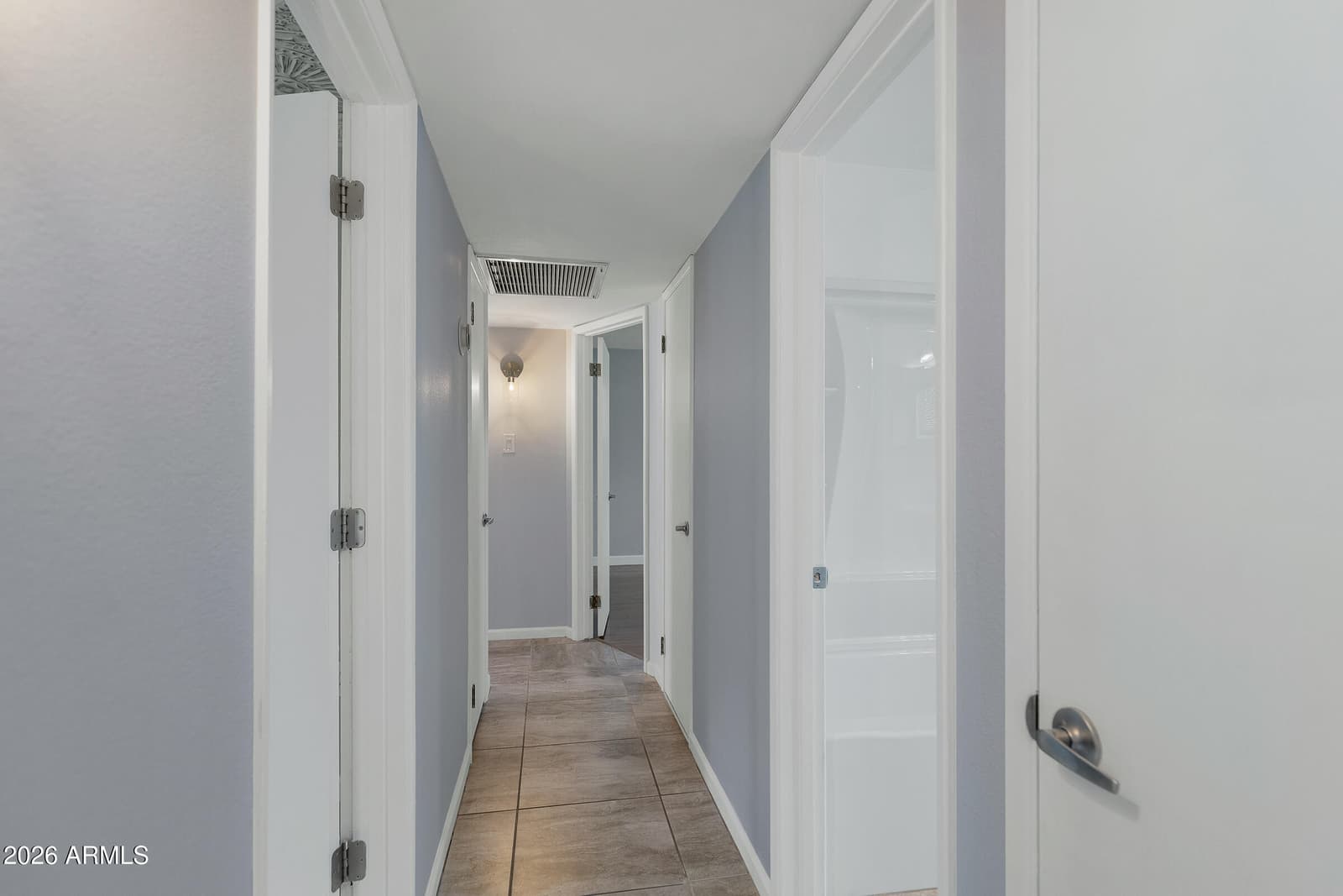817 W OREGON Avenue, Phoenix, AZ 85013 — photo 13 of 26