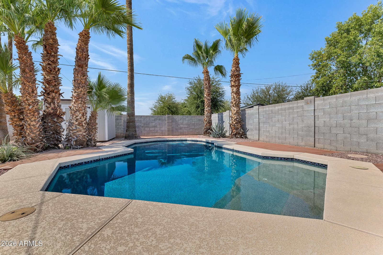 817 W OREGON Avenue, Phoenix, AZ 85013 — photo 25 of 26