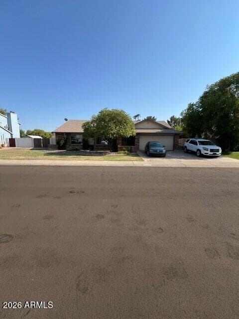 6427 W SHAW BUTTE Drive, Glendale, AZ 85304 — photo 2 of 26