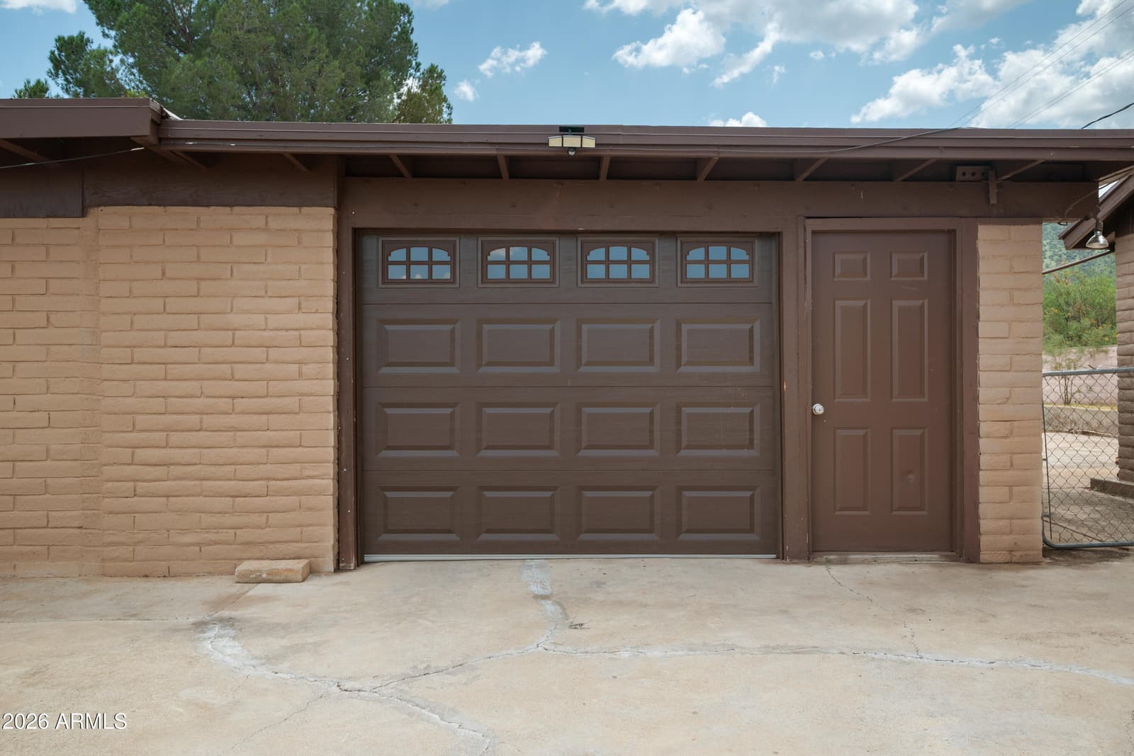 8056 S VATO Lane, Hereford, AZ 85615 — photo 7 of 54