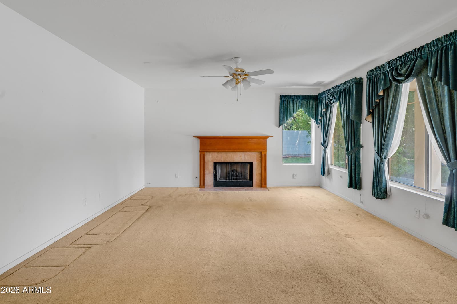 12329 N 58TH Avenue, Glendale, AZ 85304 — photo 12 of 34