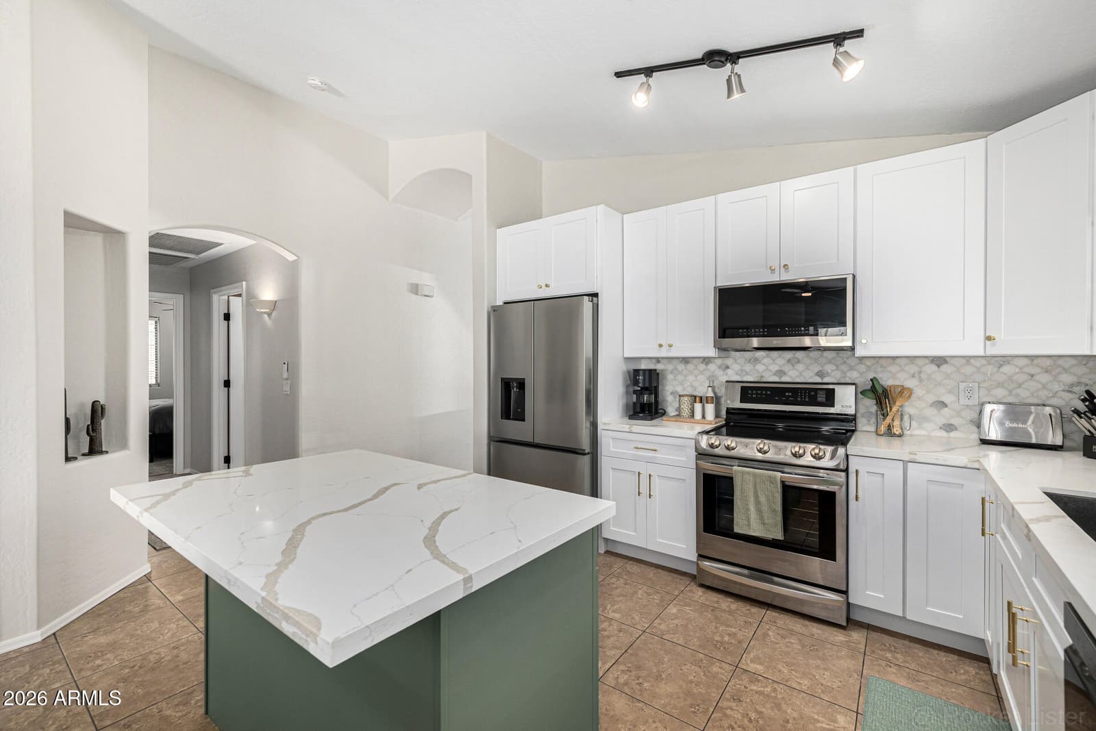 13457 W WATSON Lane, Surprise, AZ 85379 — photo 10 of 29