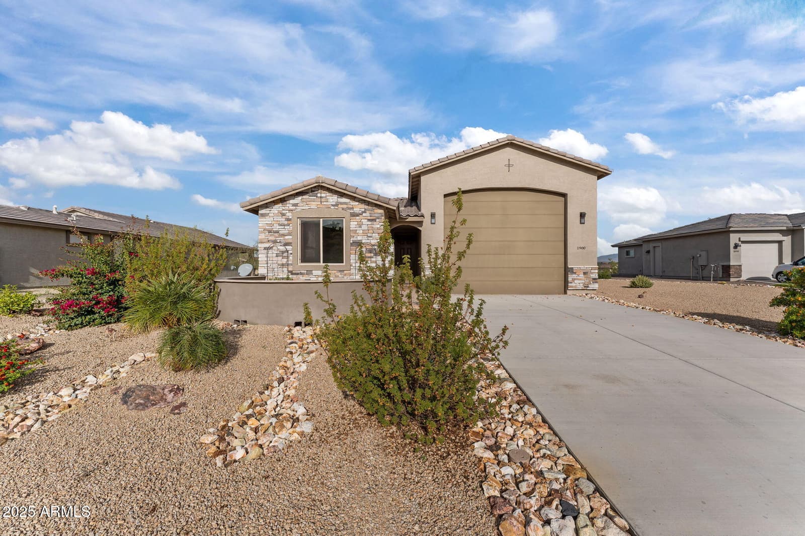 1900 W RINGO Road, Wickenburg, AZ 85390 — photo 1 of 37