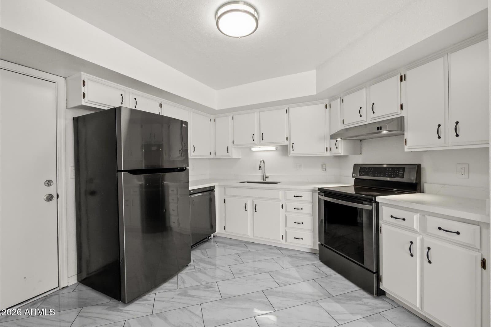7331 N 44TH Avenue, Glendale, AZ 85301 — photo 13 of 20