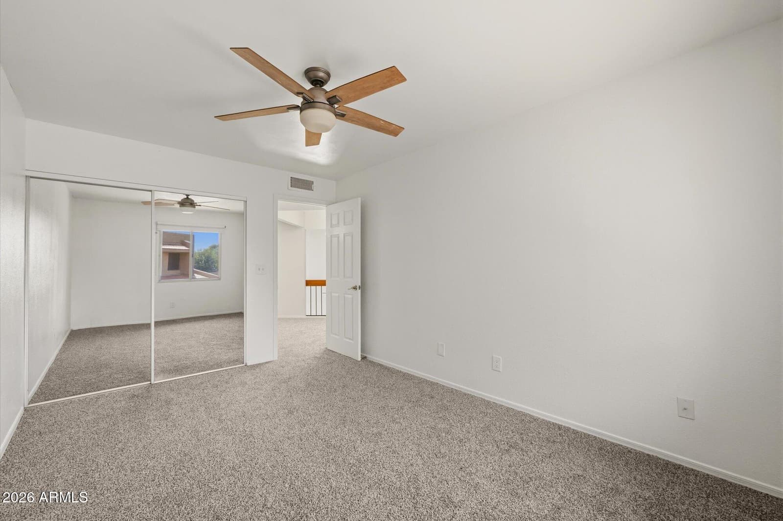 7331 N 44TH Avenue, Glendale, AZ 85301 — photo 12 of 20
