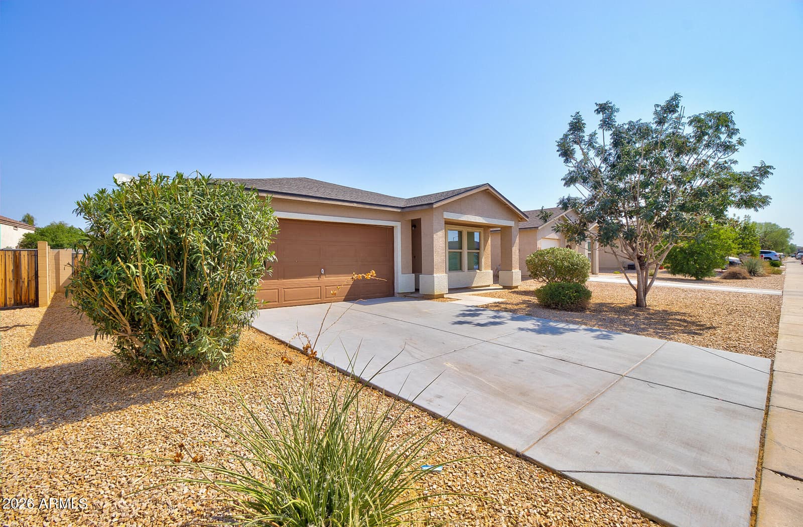 112 W WATSON Place, Casa Grande, AZ 85122 — photo 2 of 28