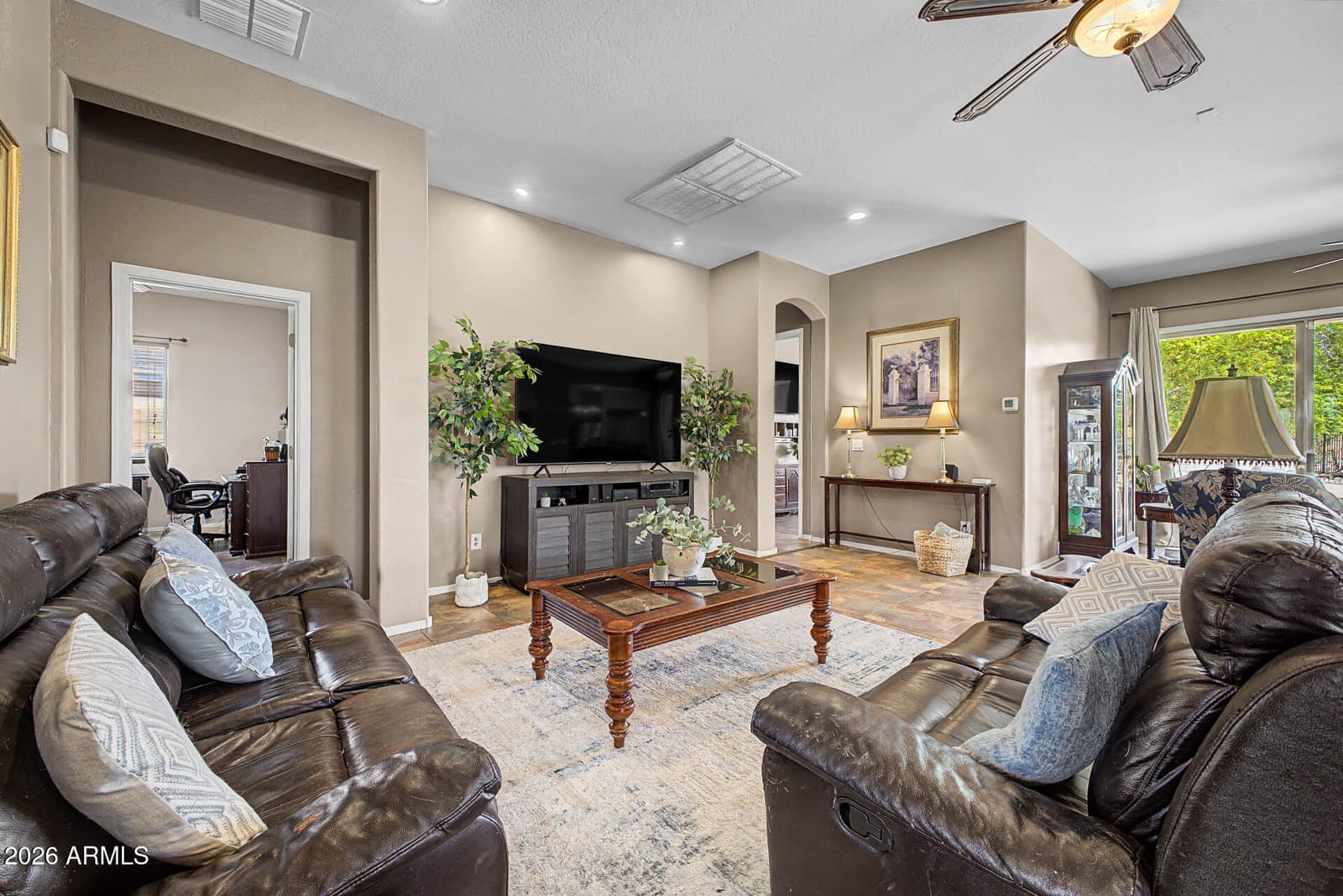 8602 W HELEN Lane, Glendale, AZ 85305 — photo 2 of 48