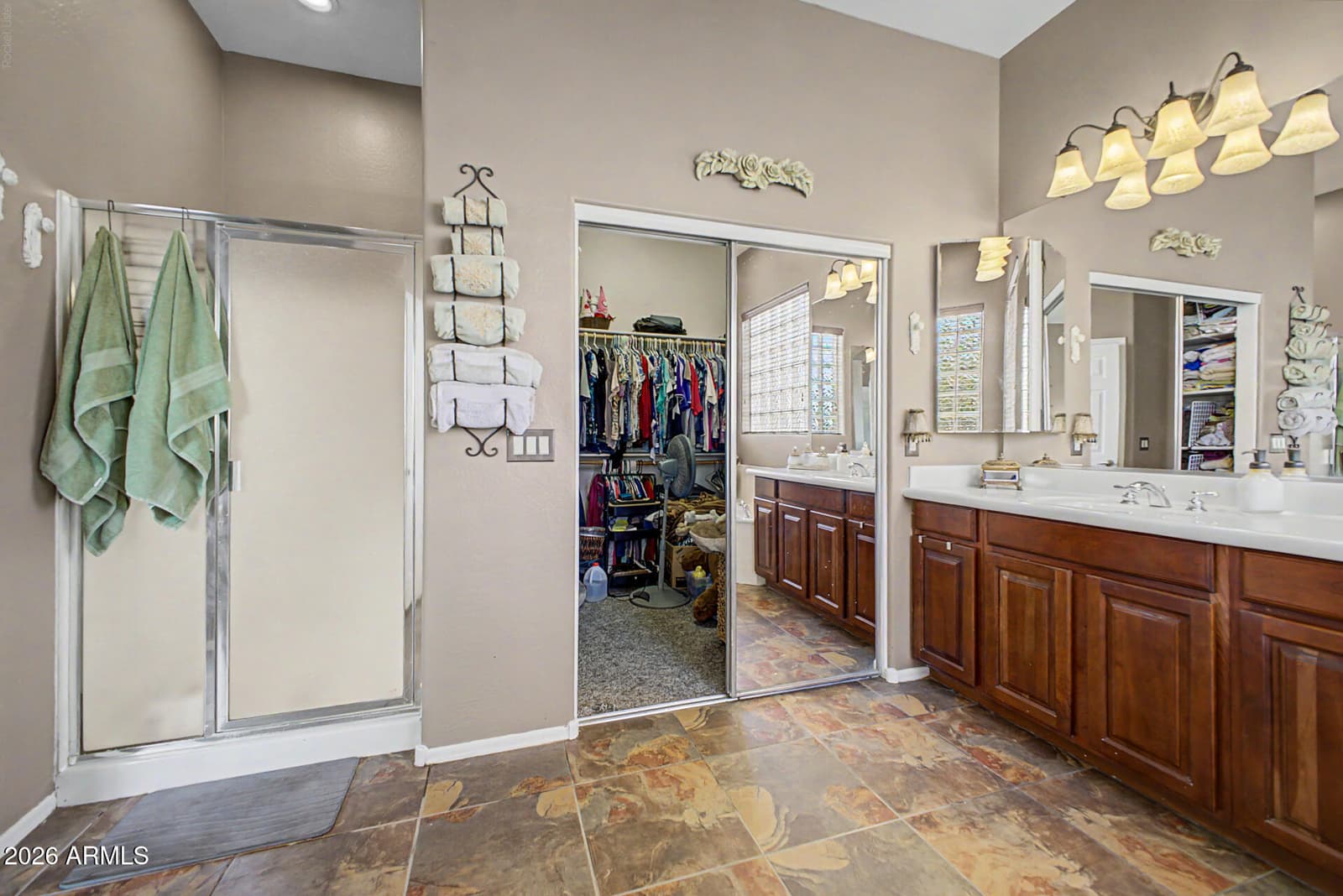 8602 W HELEN Lane, Glendale, AZ 85305 — photo 22 of 48
