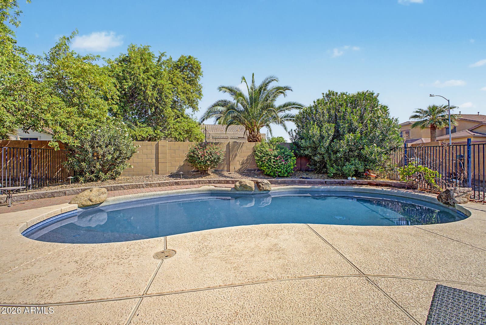 8602 W HELEN Lane, Glendale, AZ 85305 — photo 35 of 48