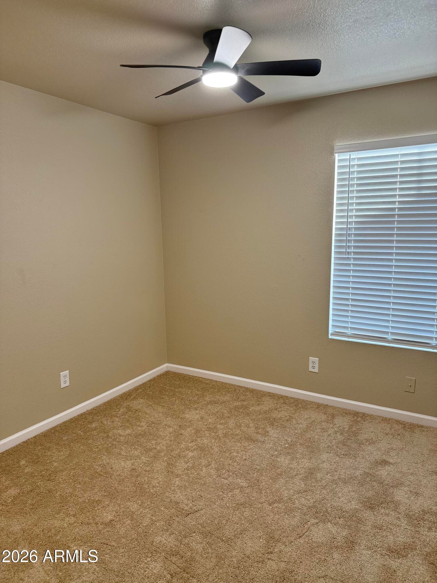 7925 W DREYFUS Drive, Peoria, AZ 85381 — photo 10 of 18