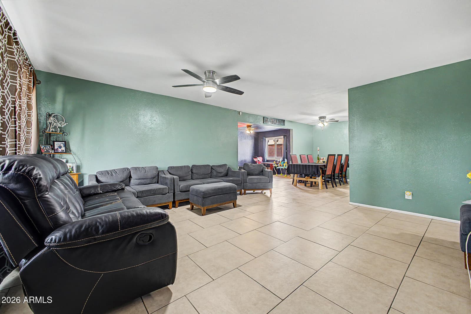 4250 W Keim Drive, Phoenix, AZ 85019 — photo 8 of 30