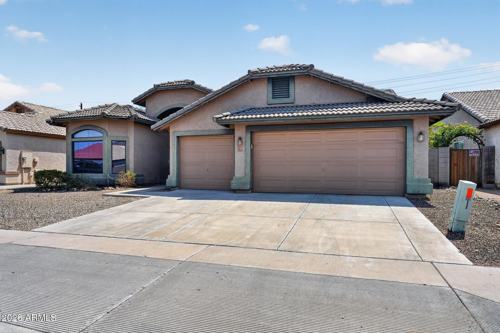 9001 S 7TH Drive, Phoenix, AZ 85041 — photo 2 of 20