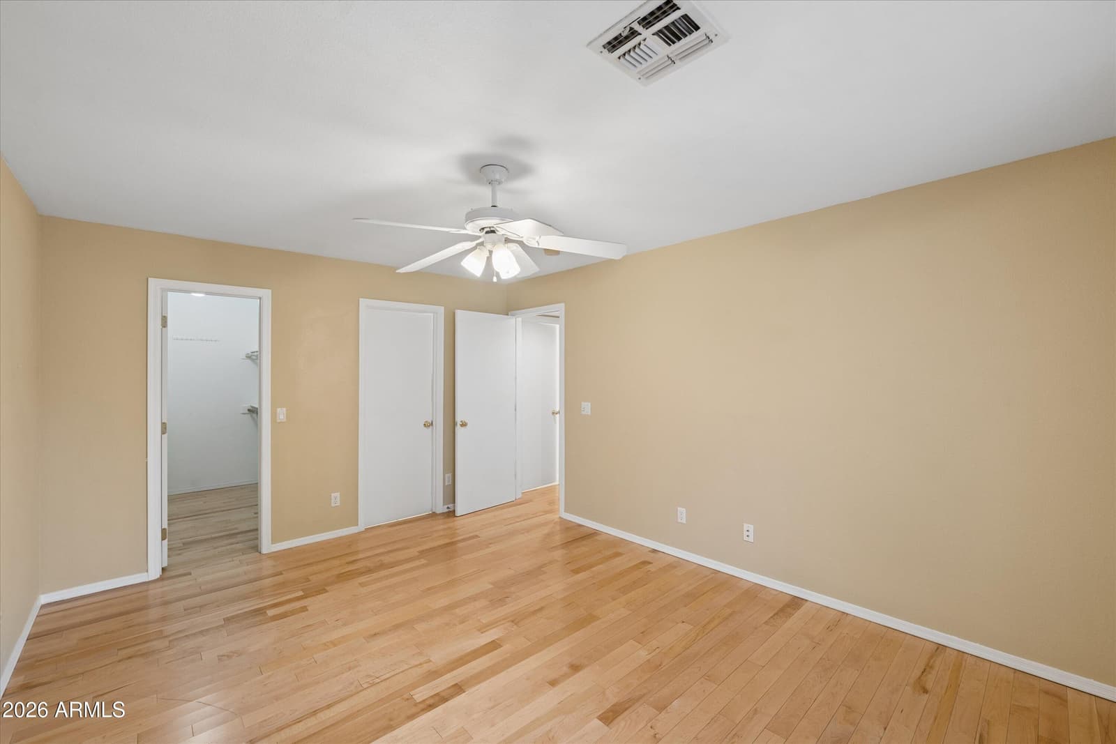 4742 W TOWNLEY Avenue, Glendale, AZ 85302 — photo 8 of 24