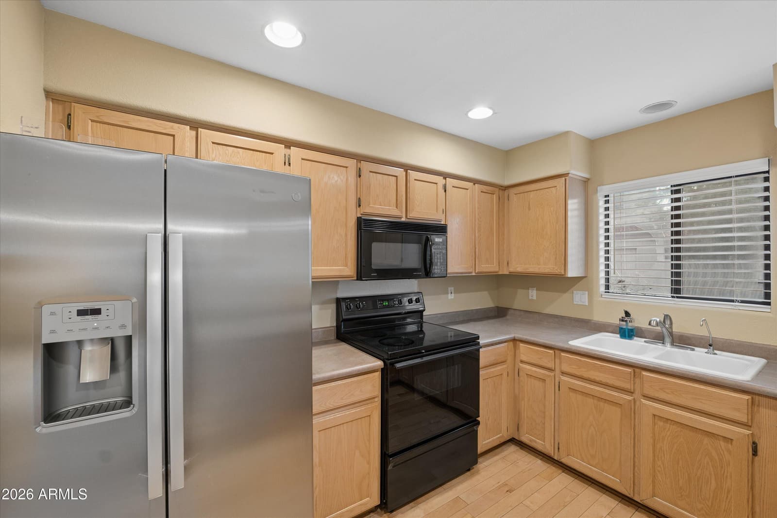 4742 W TOWNLEY Avenue, Glendale, AZ 85302 — photo 4 of 24