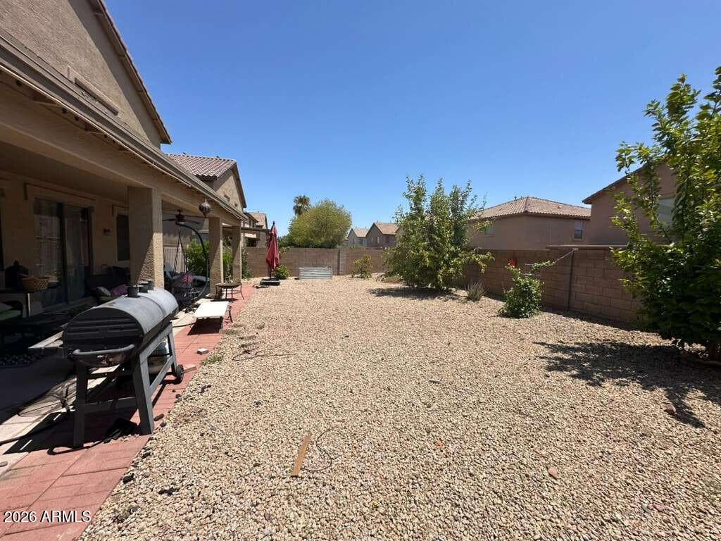 17023 W IPSWITCH Way, Surprise, AZ 85374 — photo 3 of 27