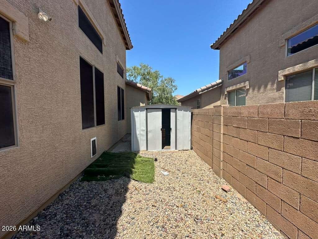 17023 W IPSWITCH Way, Surprise, AZ 85374 — photo 7 of 27