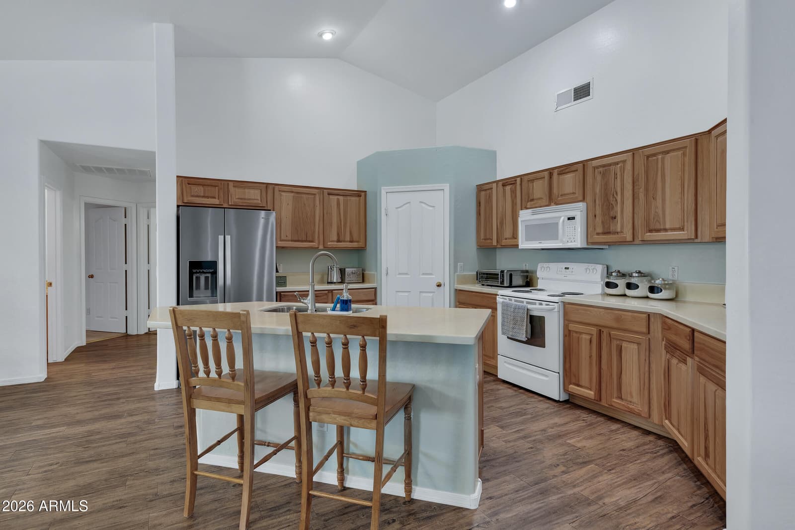 3889 E MEADOW LAND Drive, San Tan Valley, AZ 85140 — photo 17 of 41