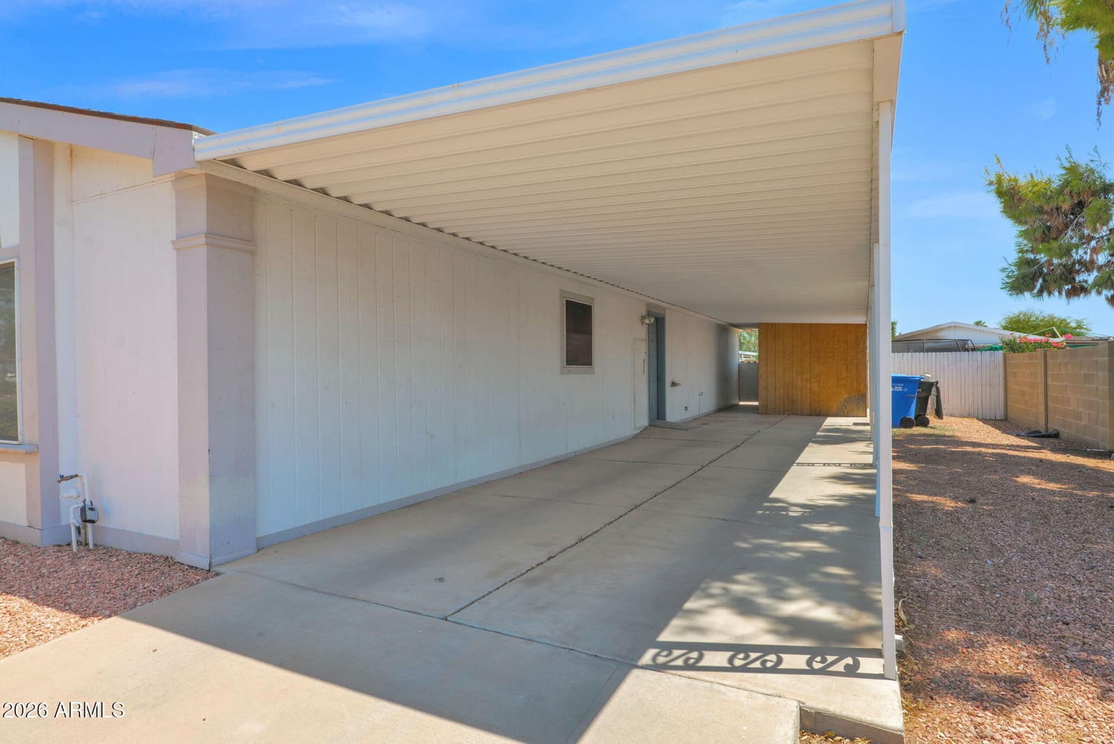 2923 E TONTO Lane, Phoenix, AZ 85050 — photo 2 of 35