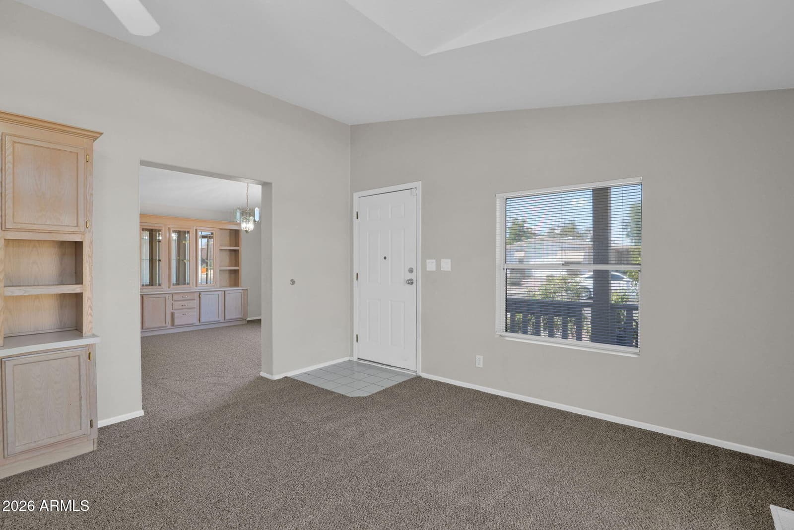 2923 E TONTO Lane, Phoenix, AZ 85050 — photo 3 of 35