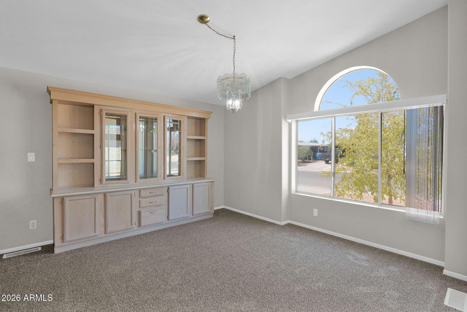 2923 E TONTO Lane, Phoenix, AZ 85050 — photo 12 of 35