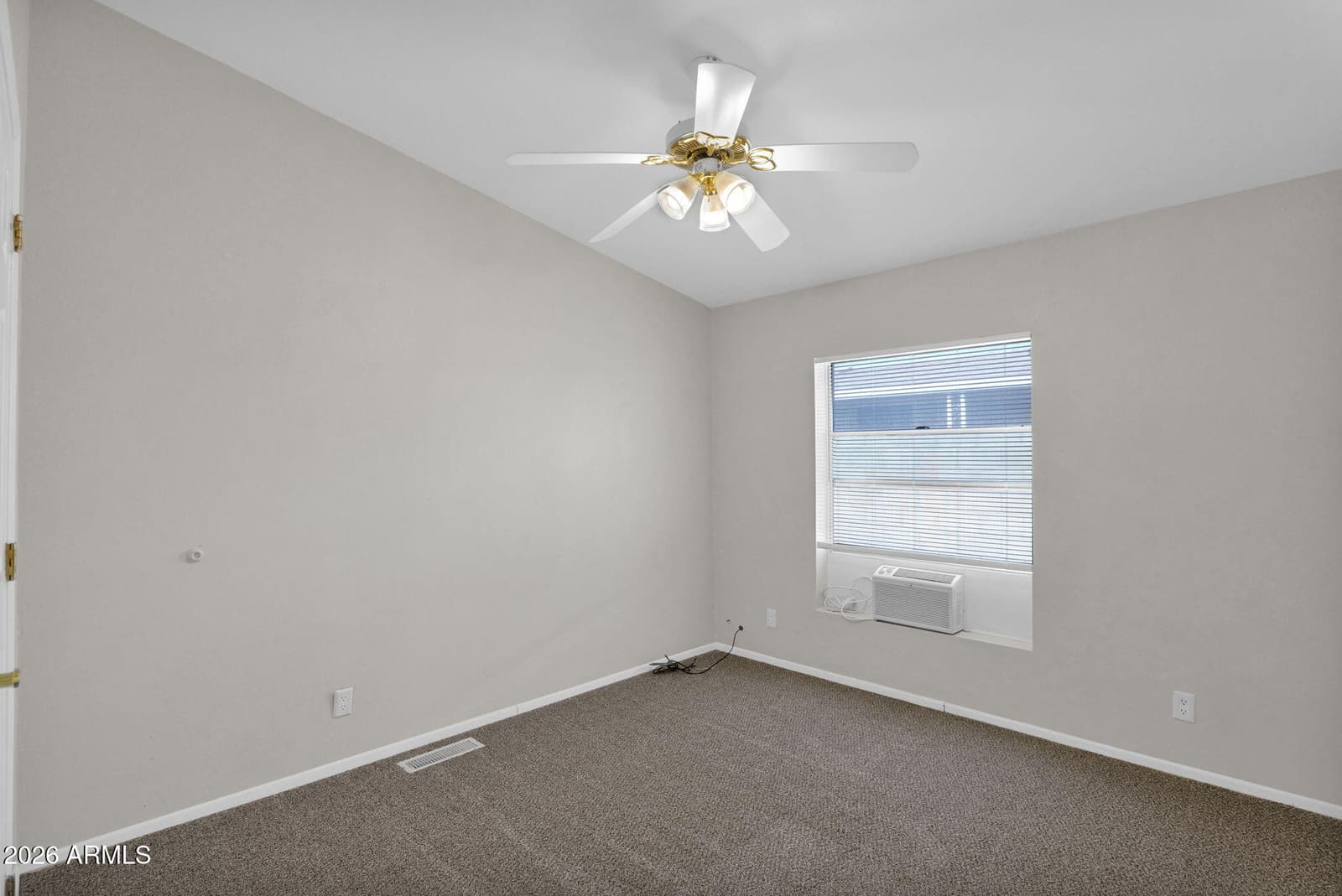 2923 E TONTO Lane, Phoenix, AZ 85050 — photo 23 of 35