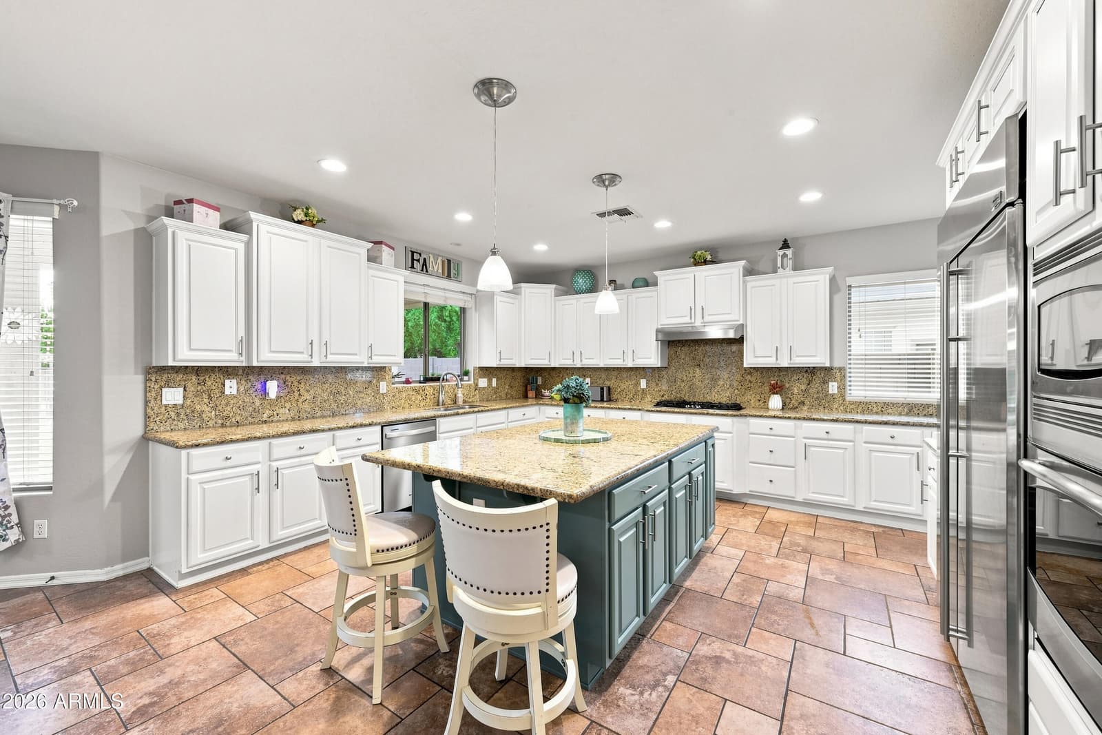 4340 S WHITE Drive, Chandler, AZ 85249 — photo 13 of 54